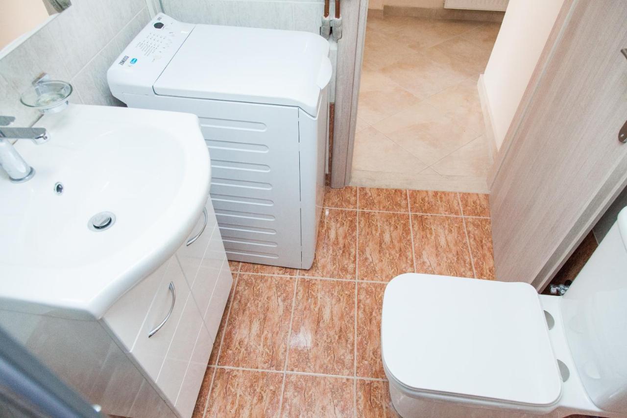 Great Apartment In Пирей Экстерьер фото
