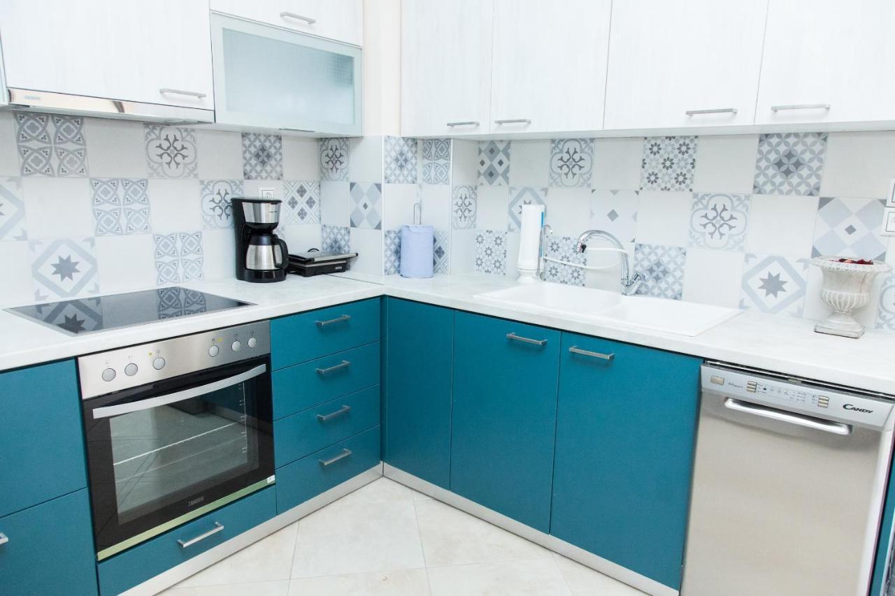 Great Apartment In Пирей Экстерьер фото